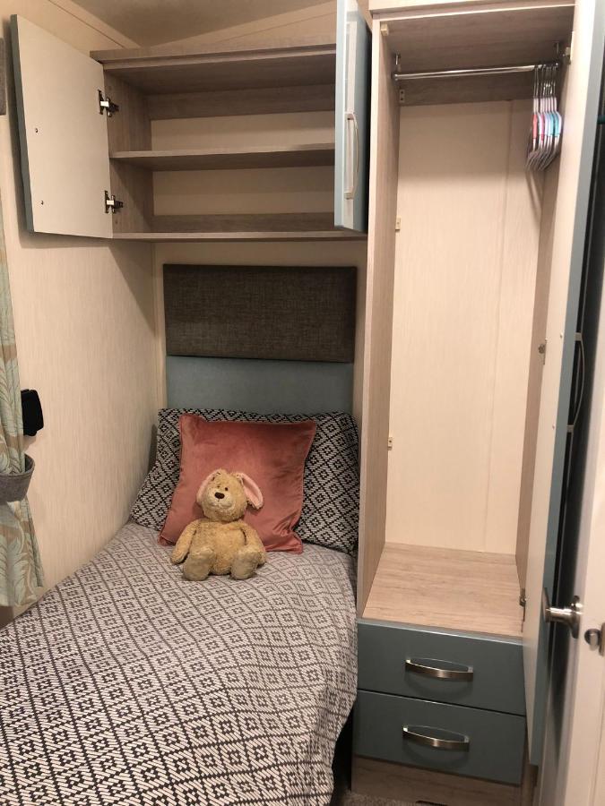 Superior 6 Berth Holiday Home In Suffolk Саксмъндам Екстериор снимка